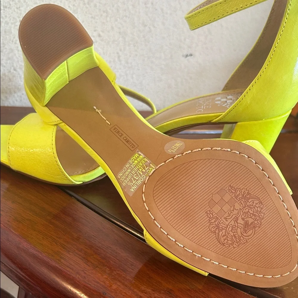 Vince Camuto Neon Yellow Block Heels Sz 7m - Picture 5 of 6